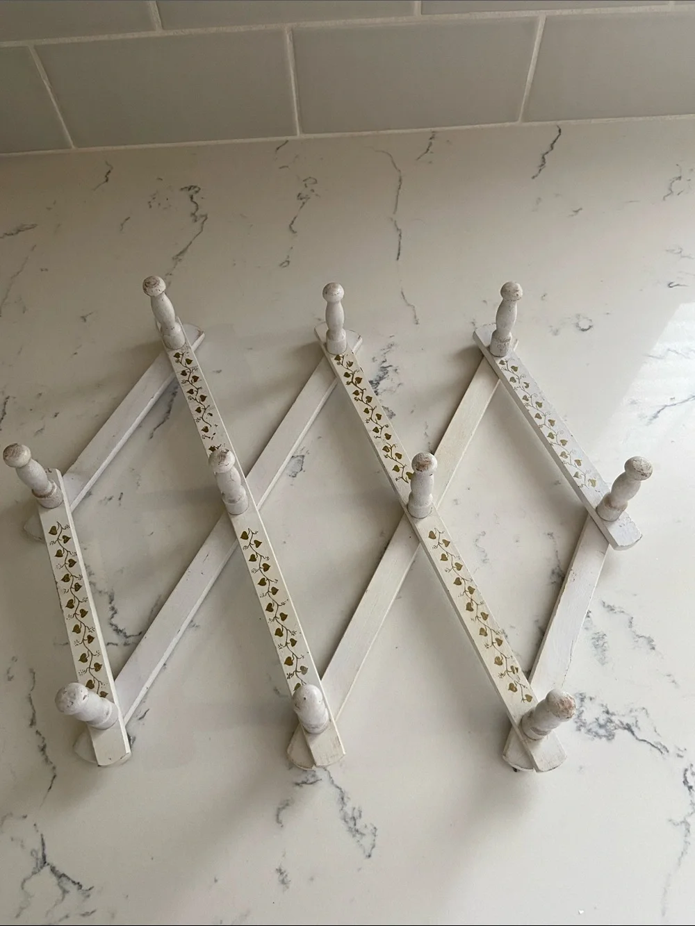 Vintage Wood Accordion Peg Rack White Gold Ivy Wall Hanger